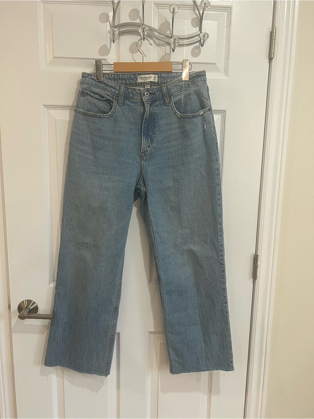 Abercrombie 90s Relaxed High Rise Jeans Size 30 Light Wash Straight Leg